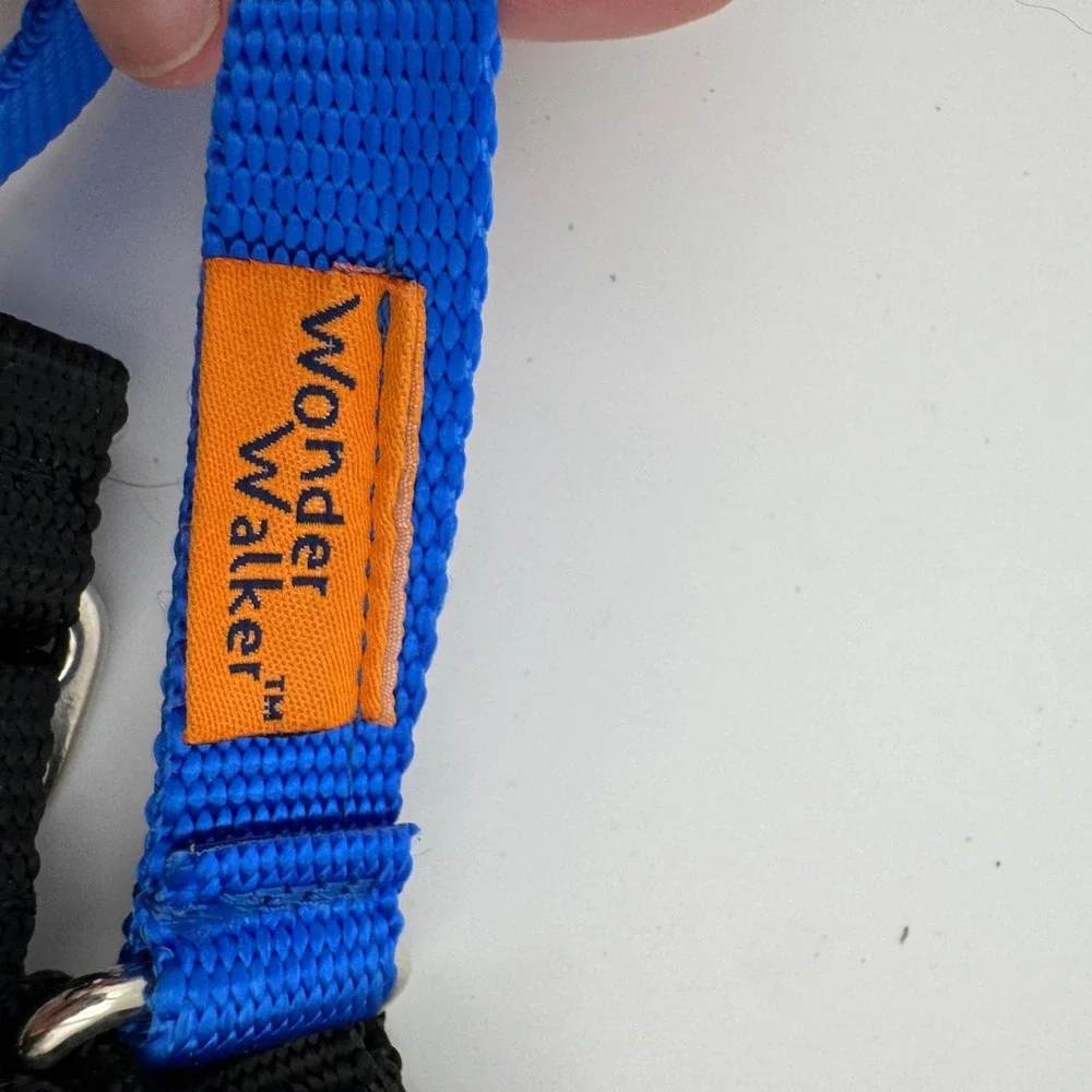 Wonder Walker No-Pull Dog Harness Blue Black Size Medium Reflective Adjustable